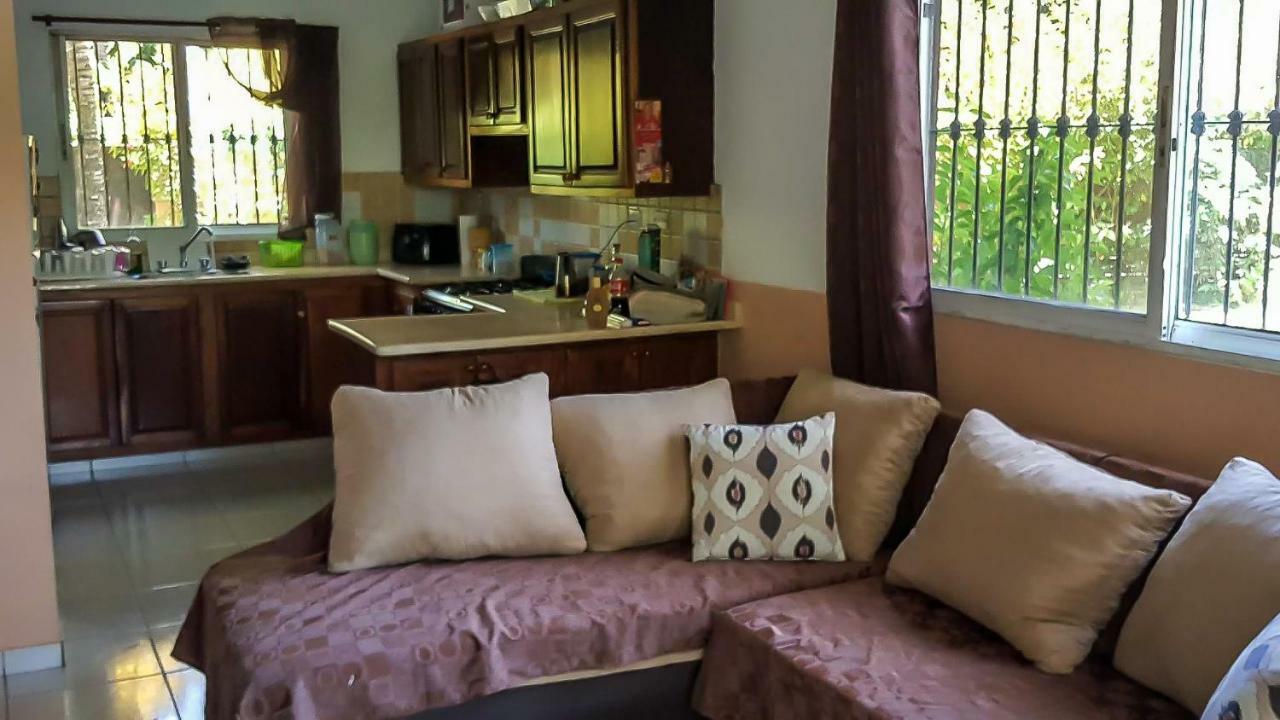 Villa Strelitzia Кабарете Екстериор снимка